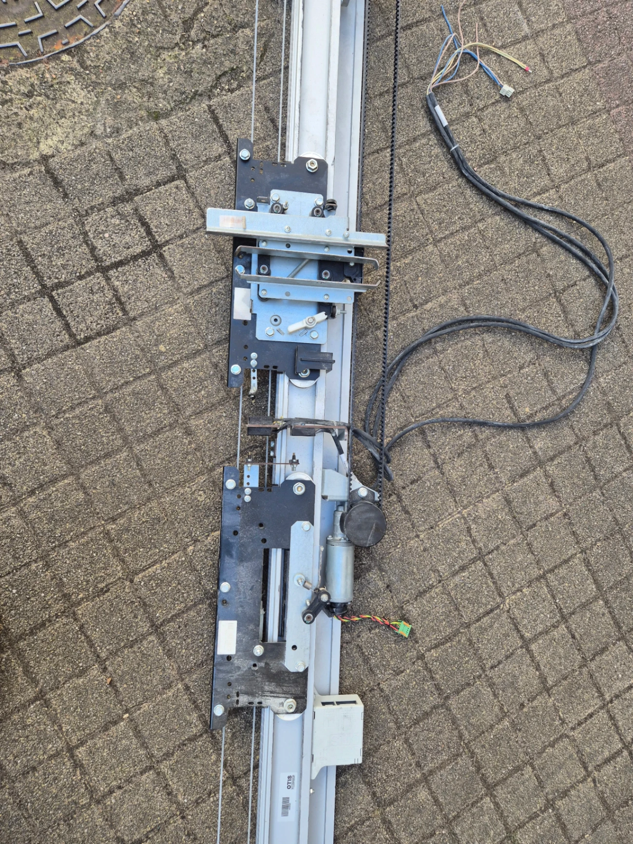 Opérateur de porte cabine Gen2